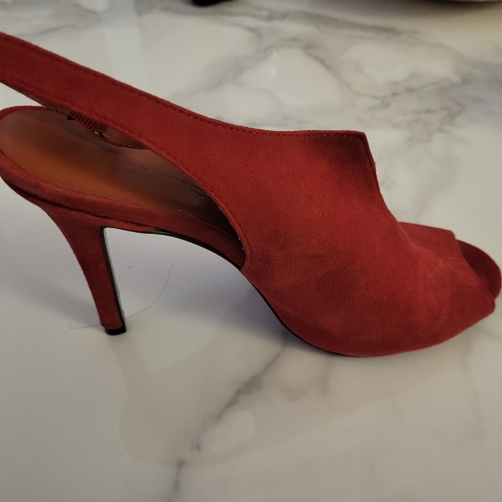 Shoes - Picture 6 of 6